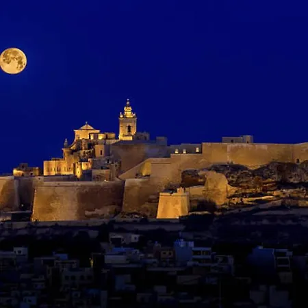 Apartmán Stunning Spacious With Garden Terrace Gozo