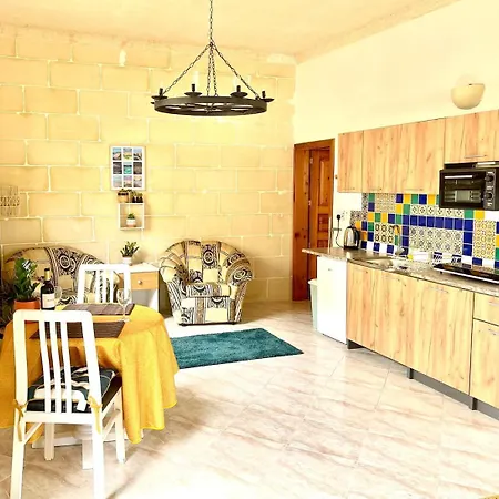Stunning Spacious With Garden Terrace Gozo Apartment Sannat