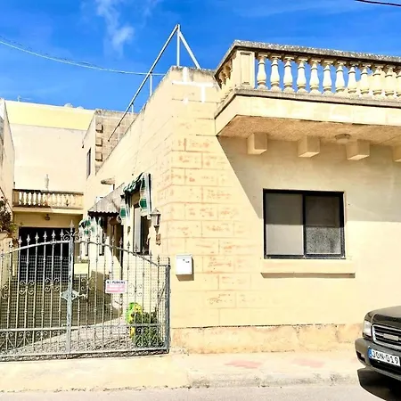 Stunning Spacious With Garden Terrace Gozo Sannat