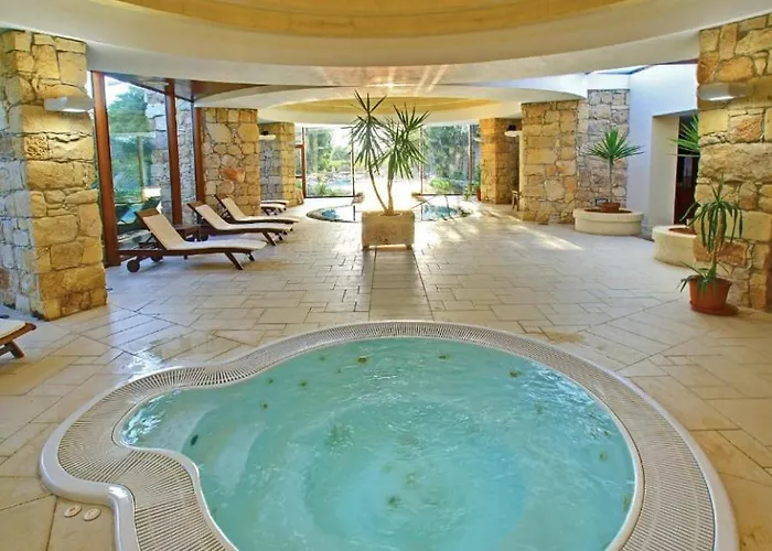 Stunning Spacious With Garden Terrace Gozo