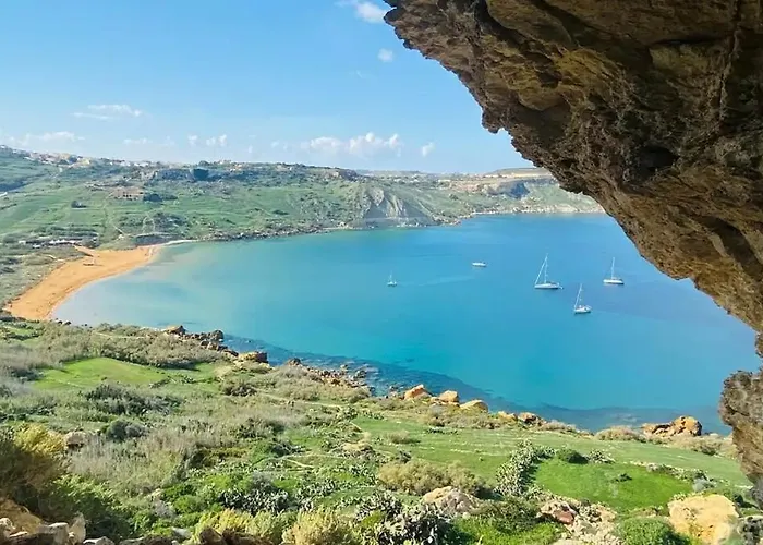 Stunning Spacious With Garden Terrace Gozo شقة سانّات