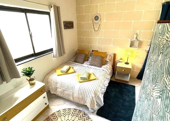 Stunning Spacious With Garden Terrace Gozo شقة *