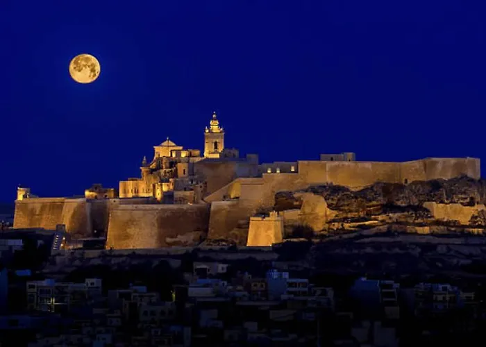 شقة Stunning Spacious With Garden Terrace Gozo